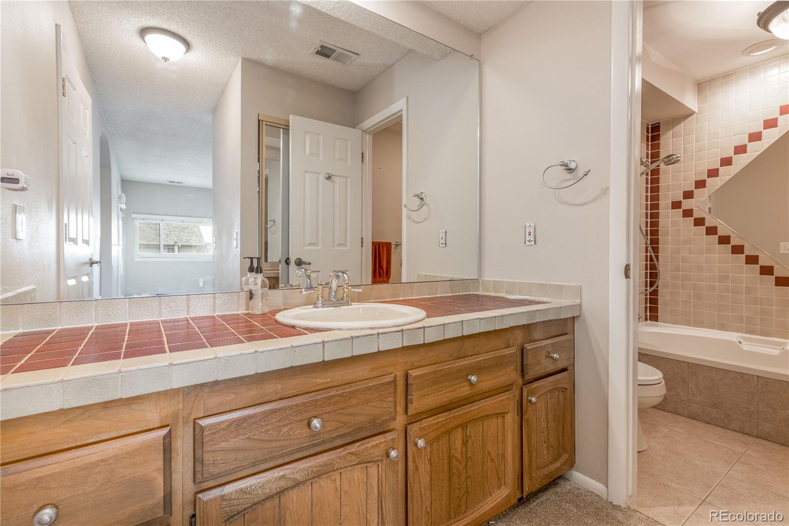 MLS Image #18 for 3012 e long circle,centennial, Colorado