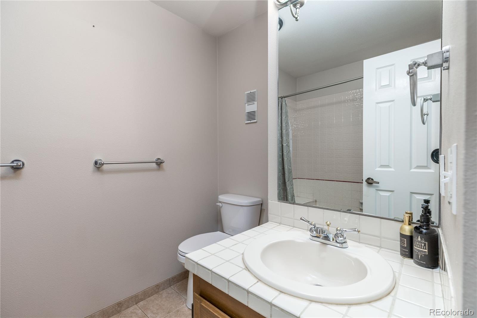 MLS Image #21 for 3012 e long circle,centennial, Colorado