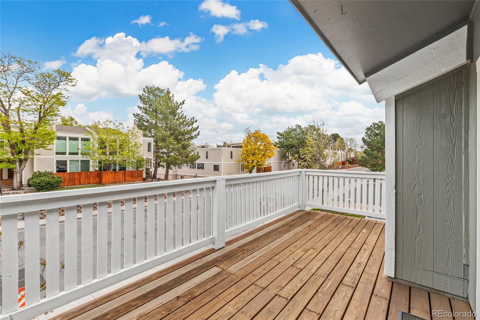 MLS Image #18 for 1110 s monaco parkway,denver, Colorado