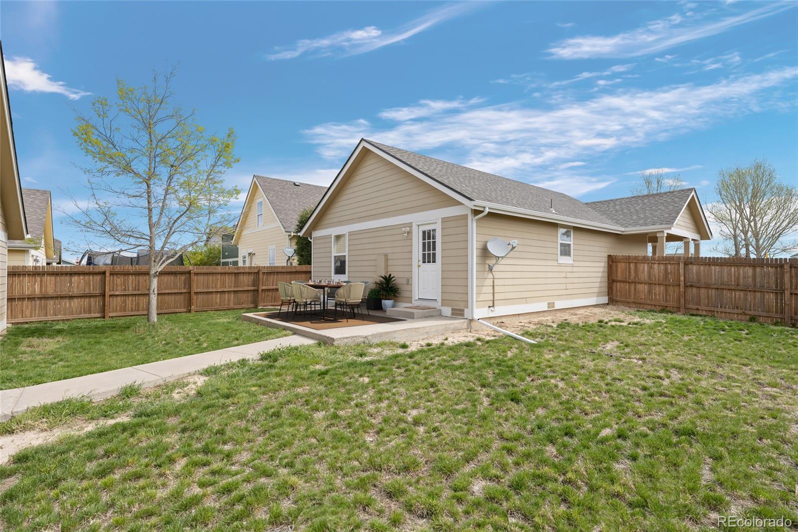 MLS Image #11 for 2901  quarterland street,strasburg, Colorado