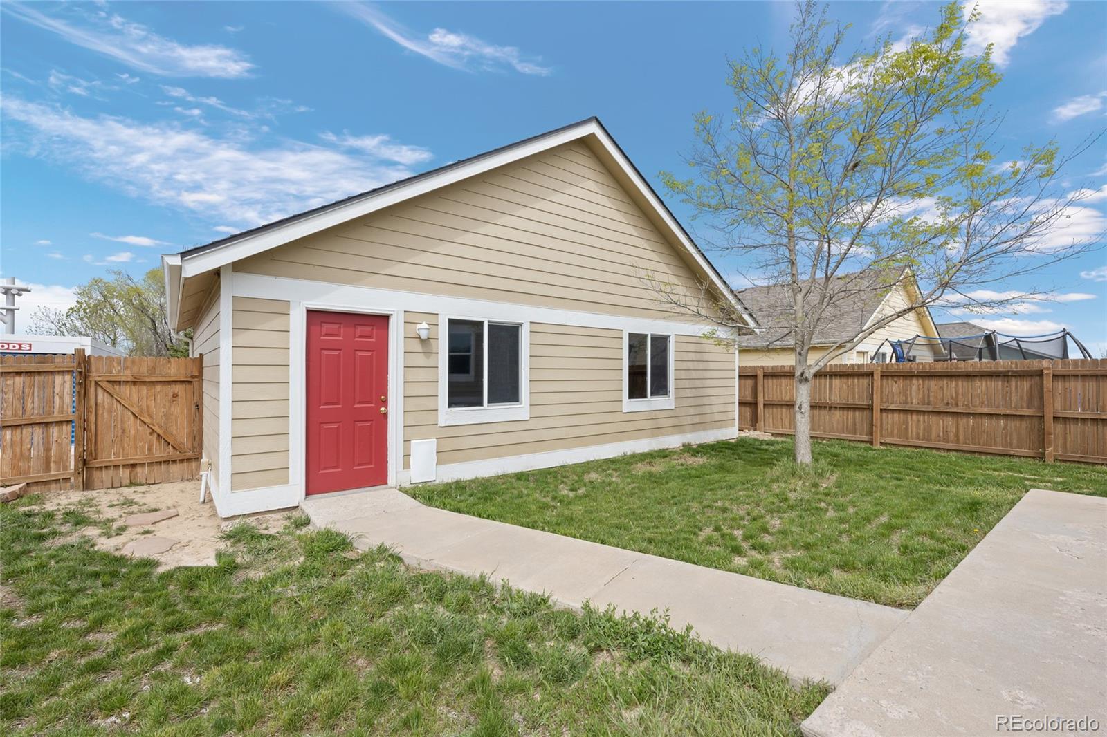 MLS Image #12 for 2901  quarterland street,strasburg, Colorado