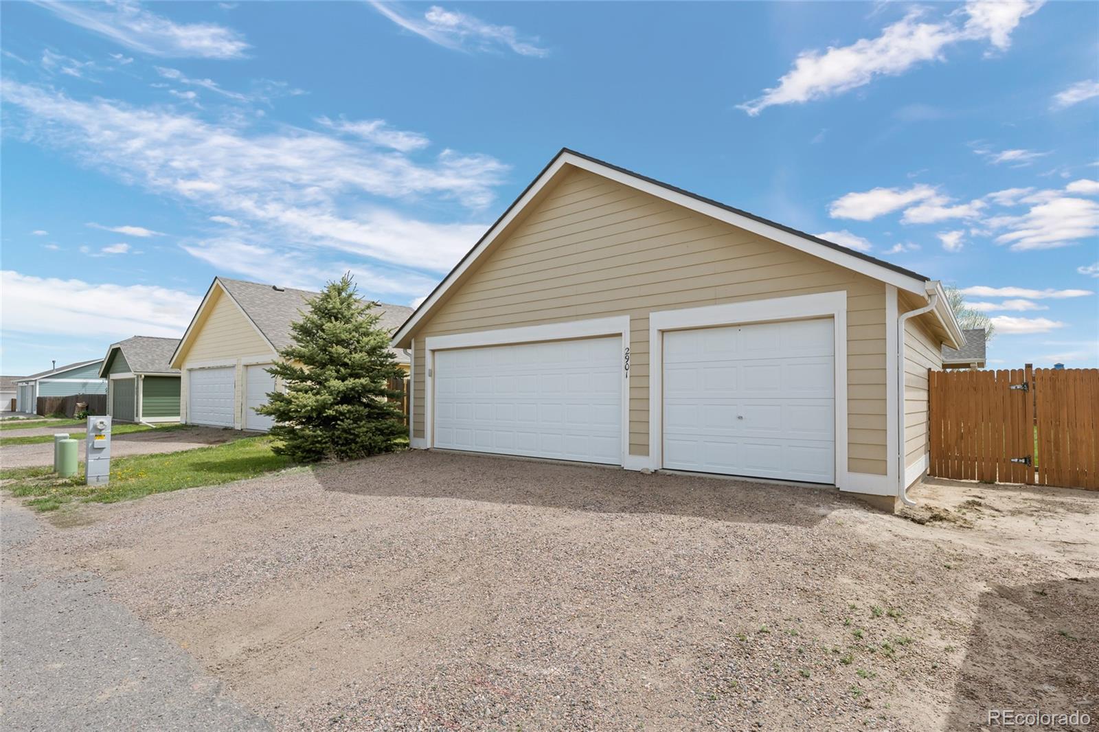 MLS Image #13 for 2901  quarterland street,strasburg, Colorado