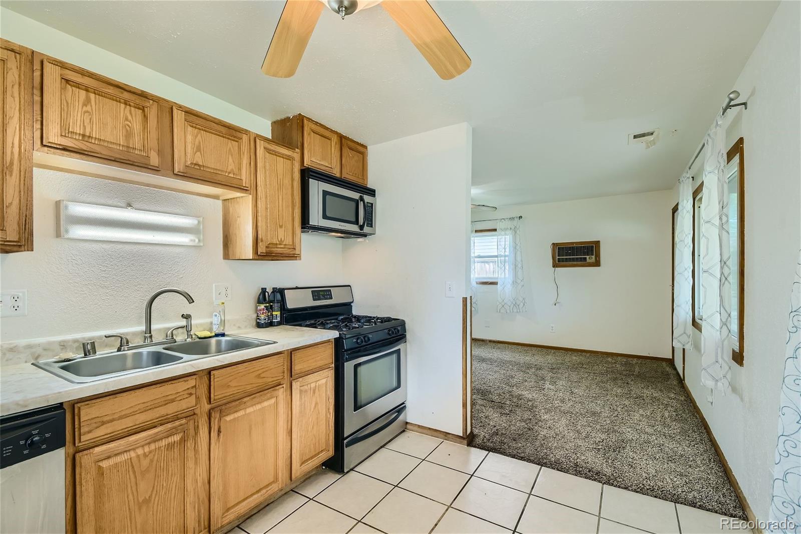 MLS Image #14 for 6015  grape drive,commerce city, Colorado