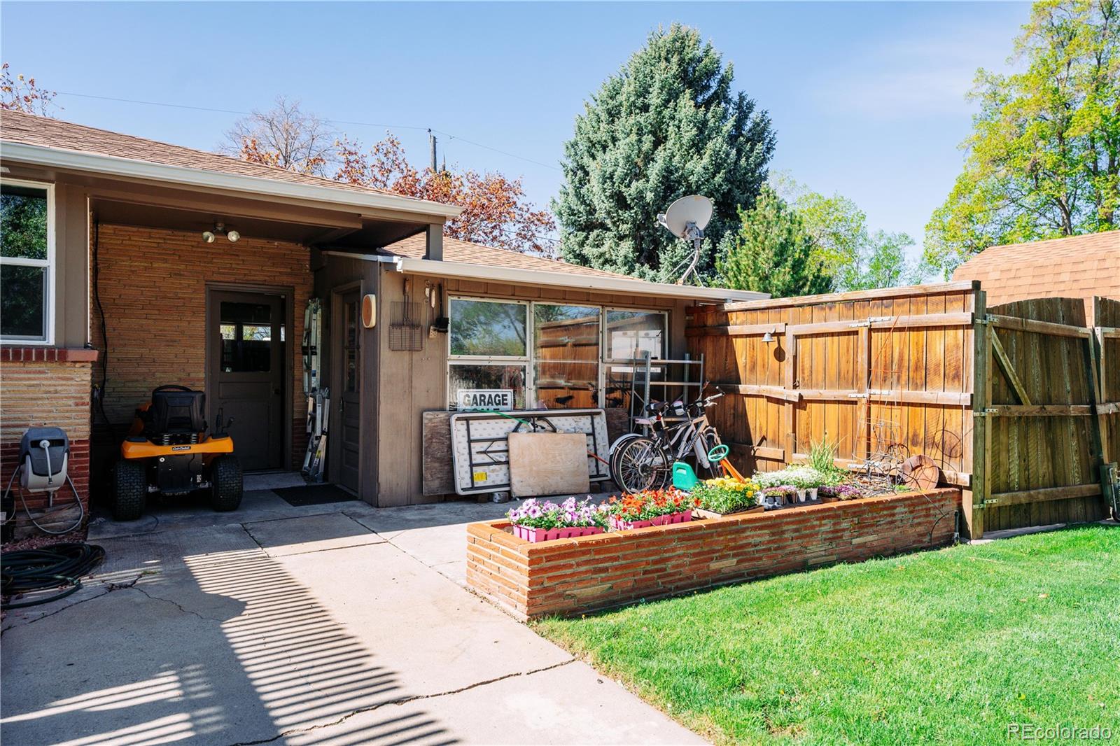 MLS Image #9 for 8415 w 59th avenue,arvada, Colorado