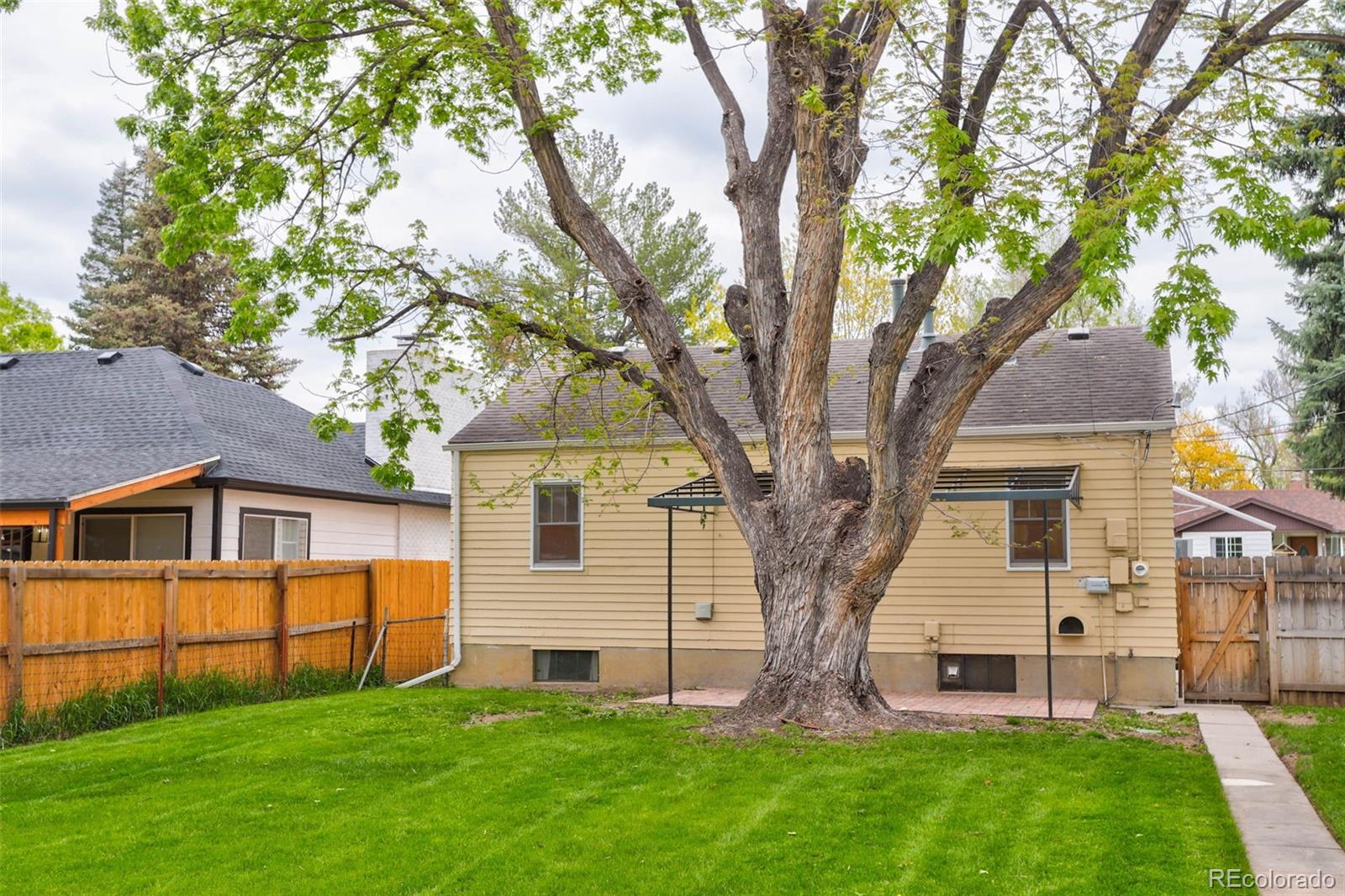 MLS Image #4 for 2347 s franklin street,denver, Colorado