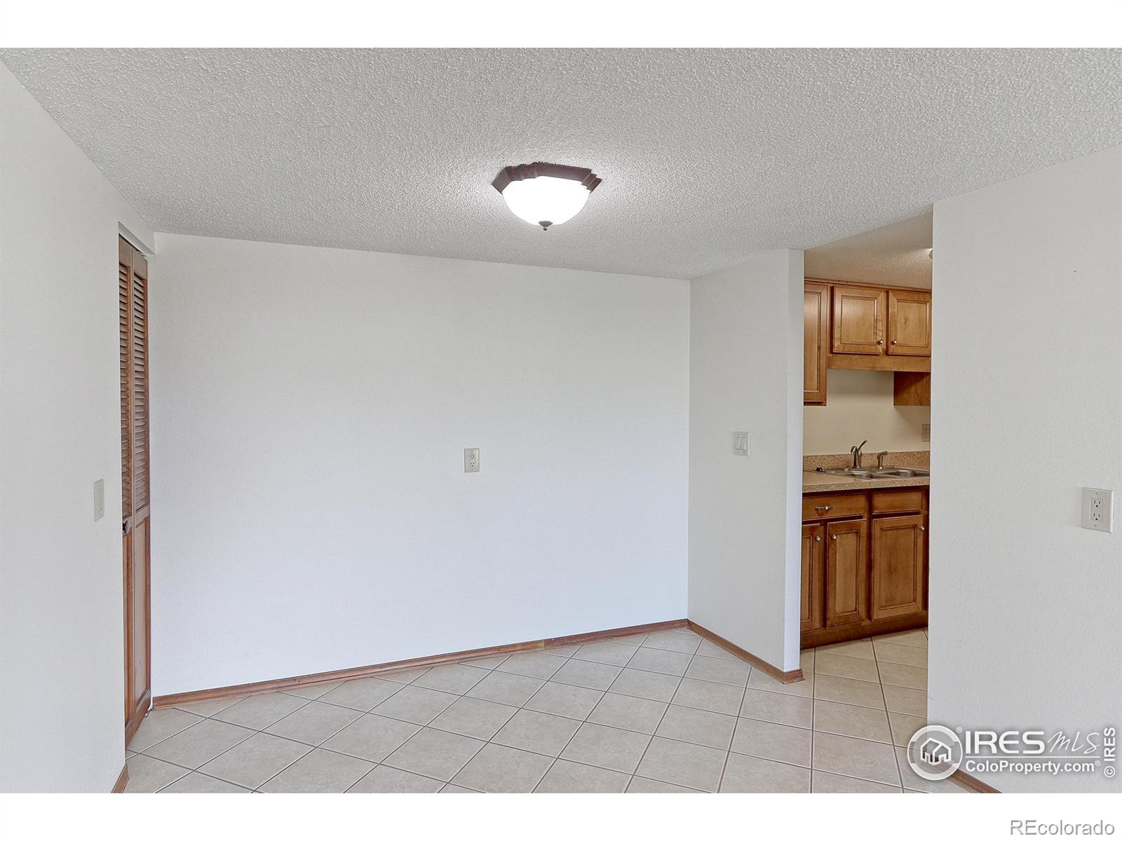 MLS Image #11 for 3675 s cherokee street 508,englewood, Colorado