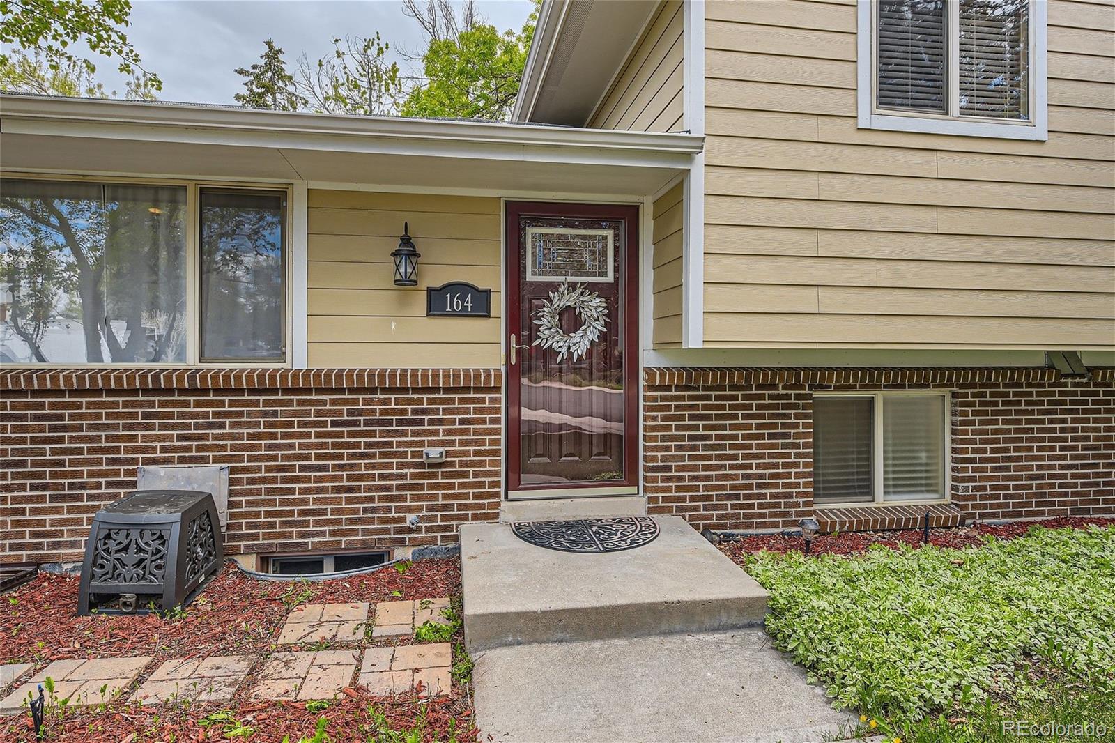 MLS Image #1 for 164 w acoma drive,littleton, Colorado