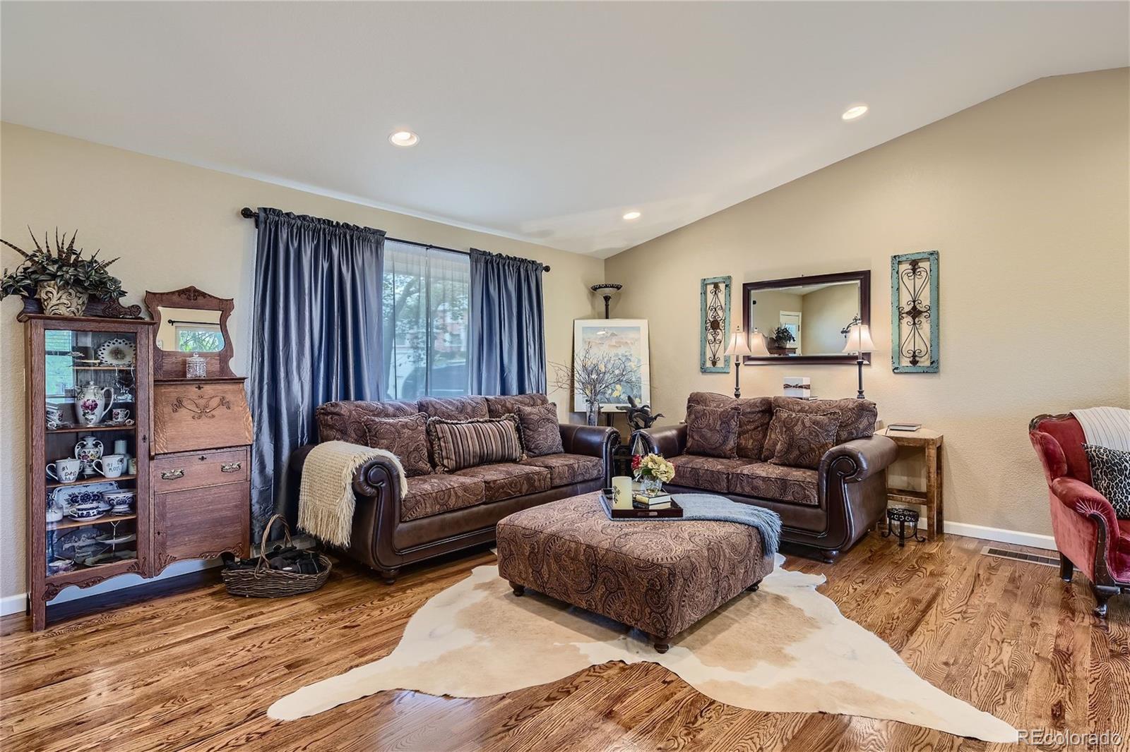 MLS Image #4 for 164 w acoma drive,littleton, Colorado
