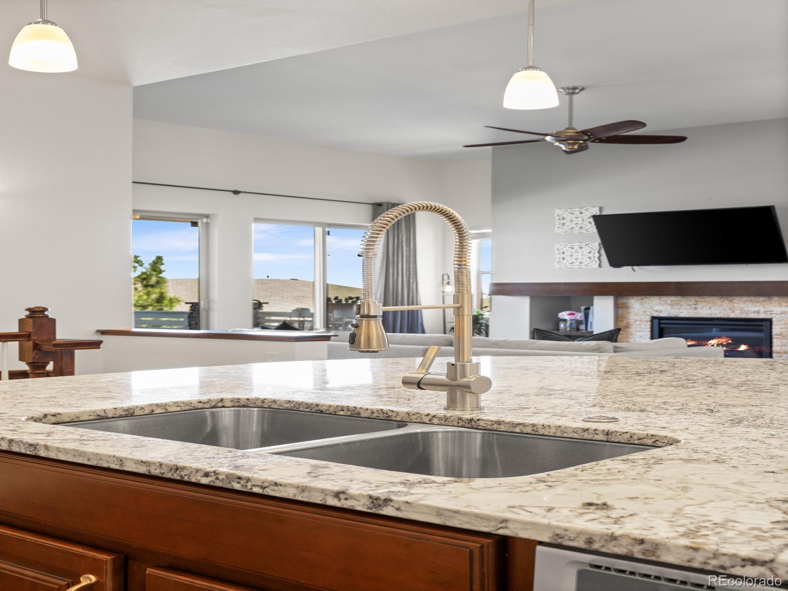 MLS Image #10 for 6941 s robertsdale court,aurora, Colorado