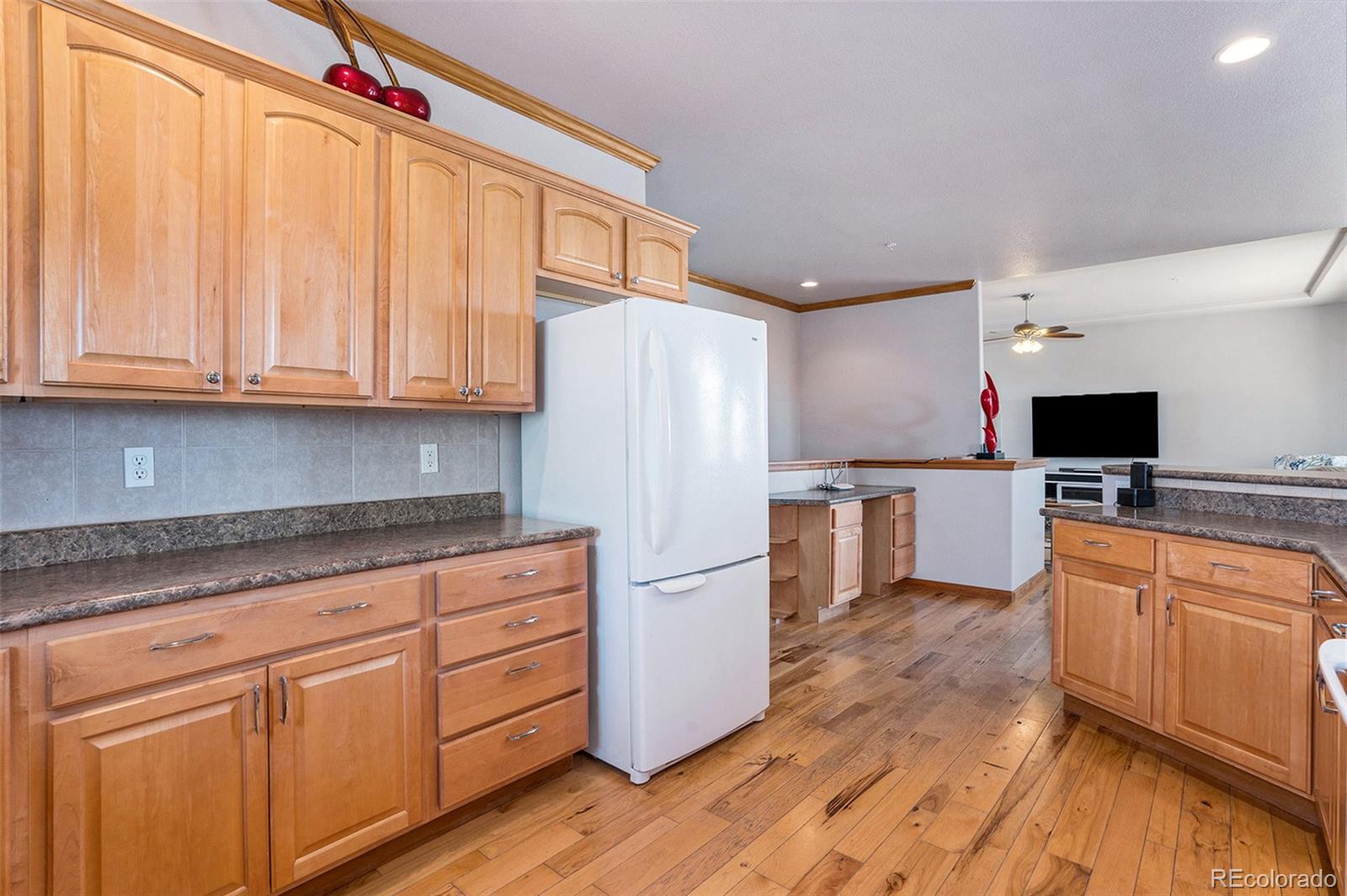 MLS Image #13 for 14440  shadow wood court,brighton, Colorado