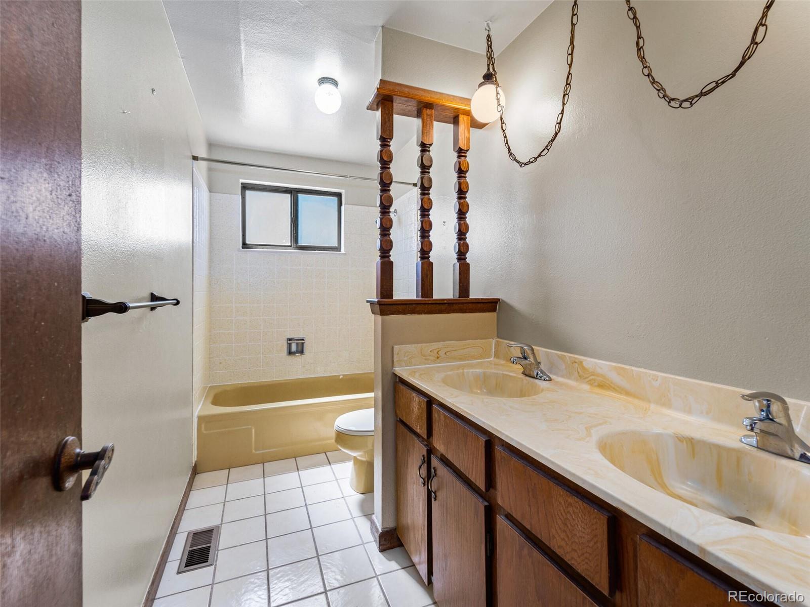 MLS Image #10 for 6641 w 72nd drive,arvada, Colorado