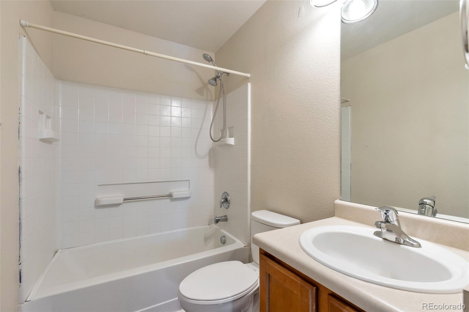 MLS Image #12 for 21376 e 55th place,denver, Colorado