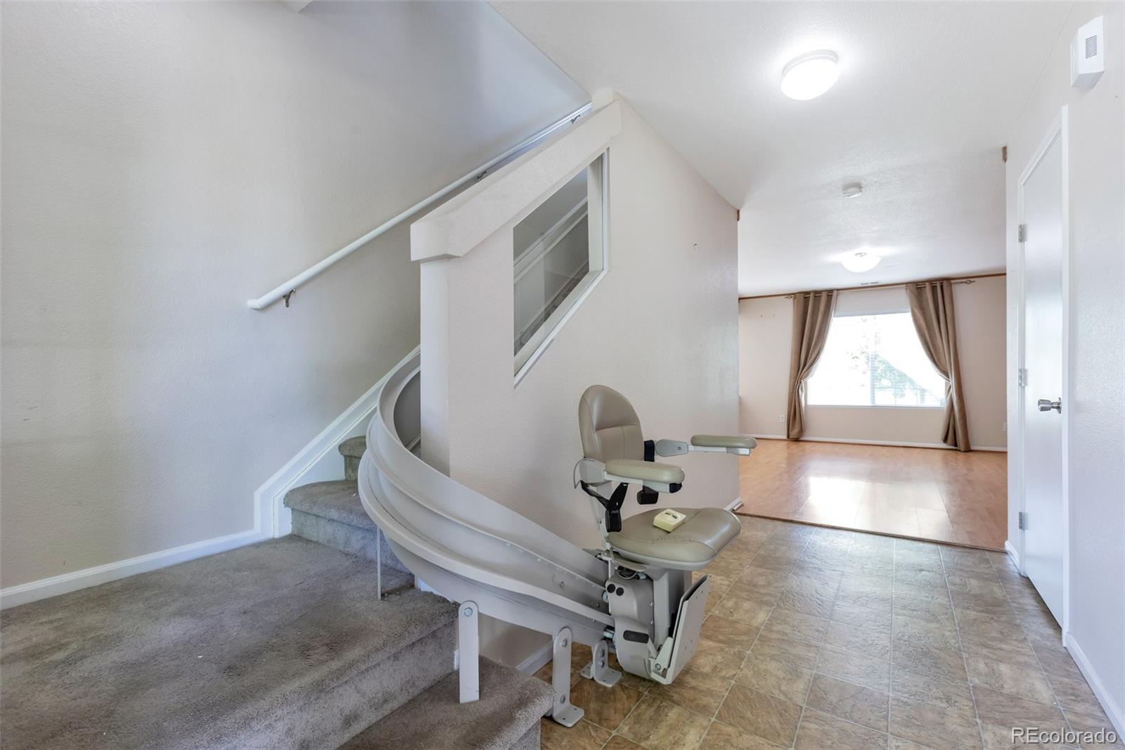 MLS Image #5 for 21376 e 55th place,denver, Colorado