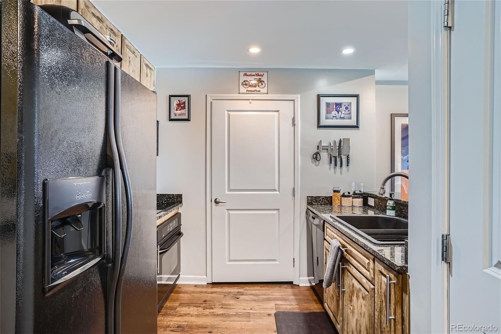 MLS Image #10 for 925 n lincoln street 8e-s,denver, Colorado