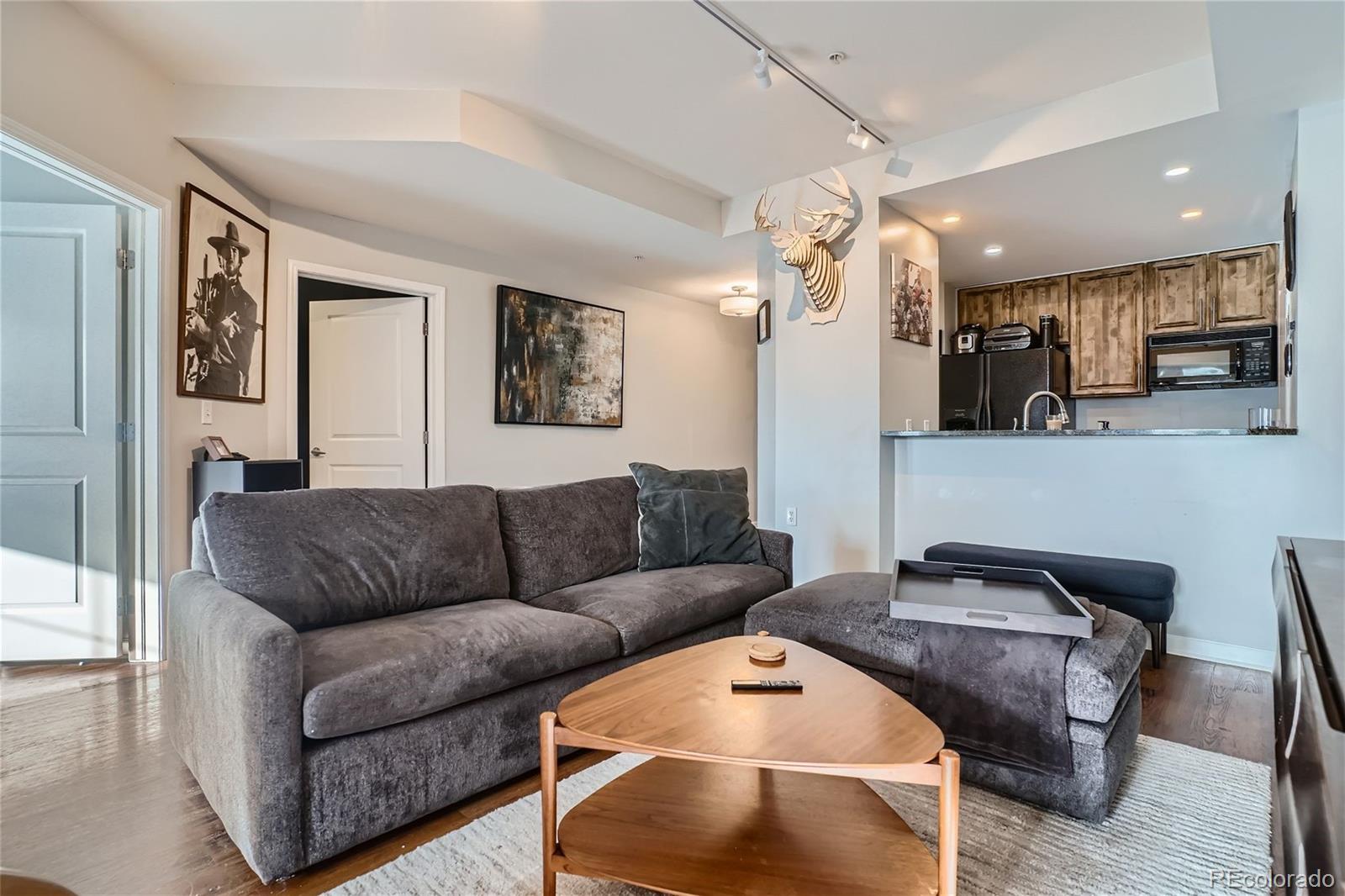 MLS Image #5 for 925 n lincoln street 8e-s,denver, Colorado
