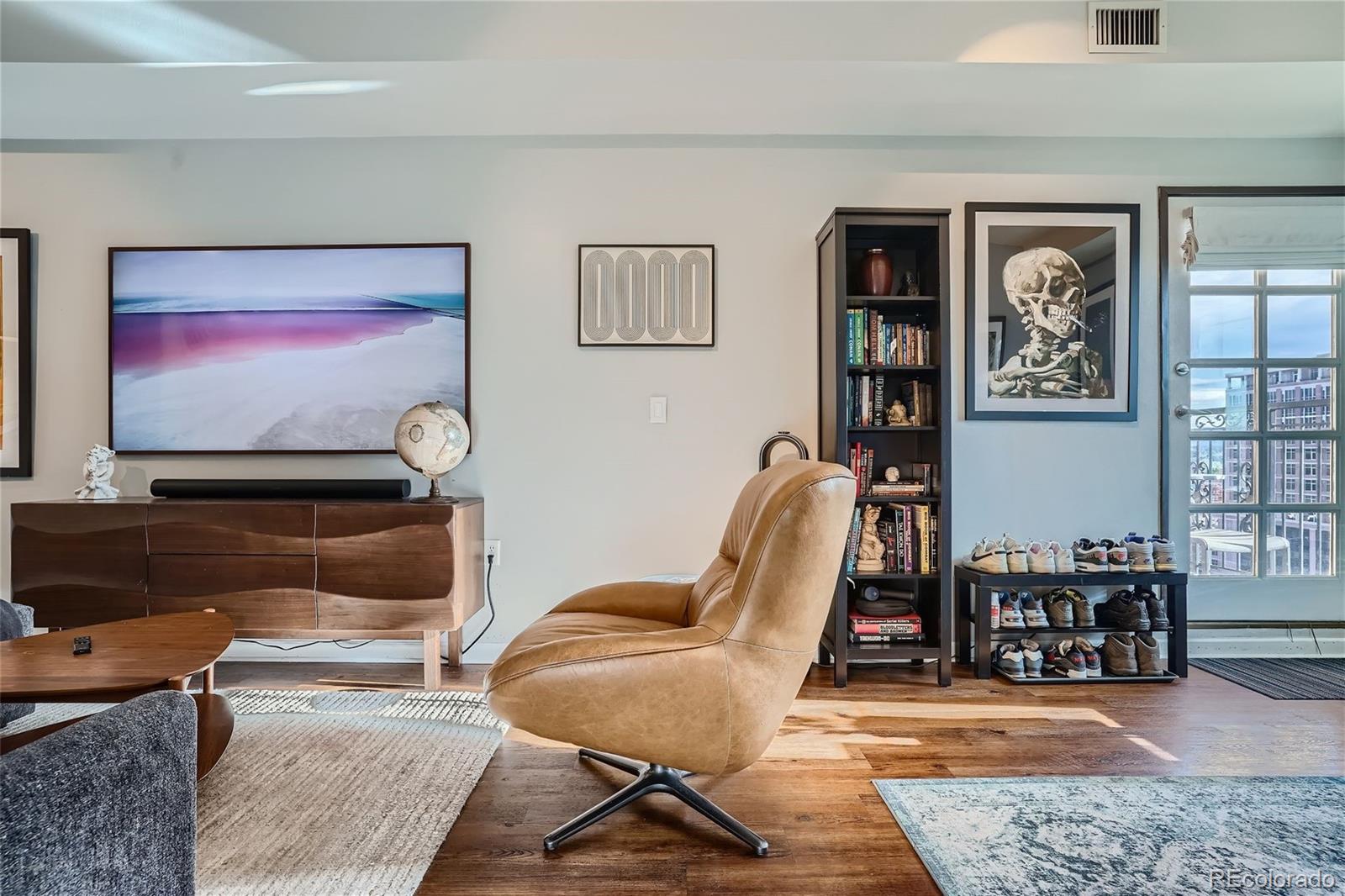 MLS Image #8 for 925 n lincoln street 8e-s,denver, Colorado