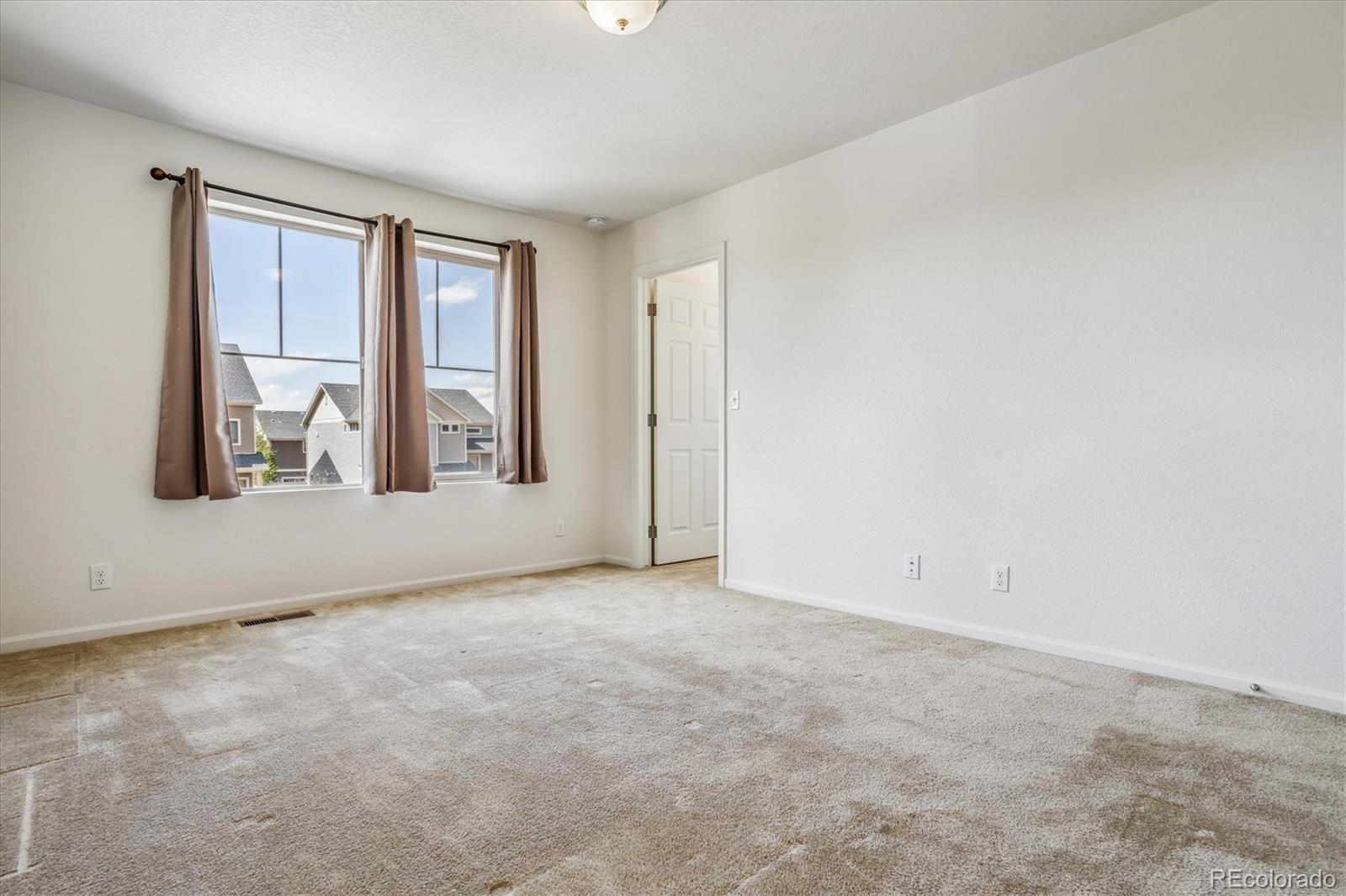 MLS Image #15 for 5310  walden court,denver, Colorado