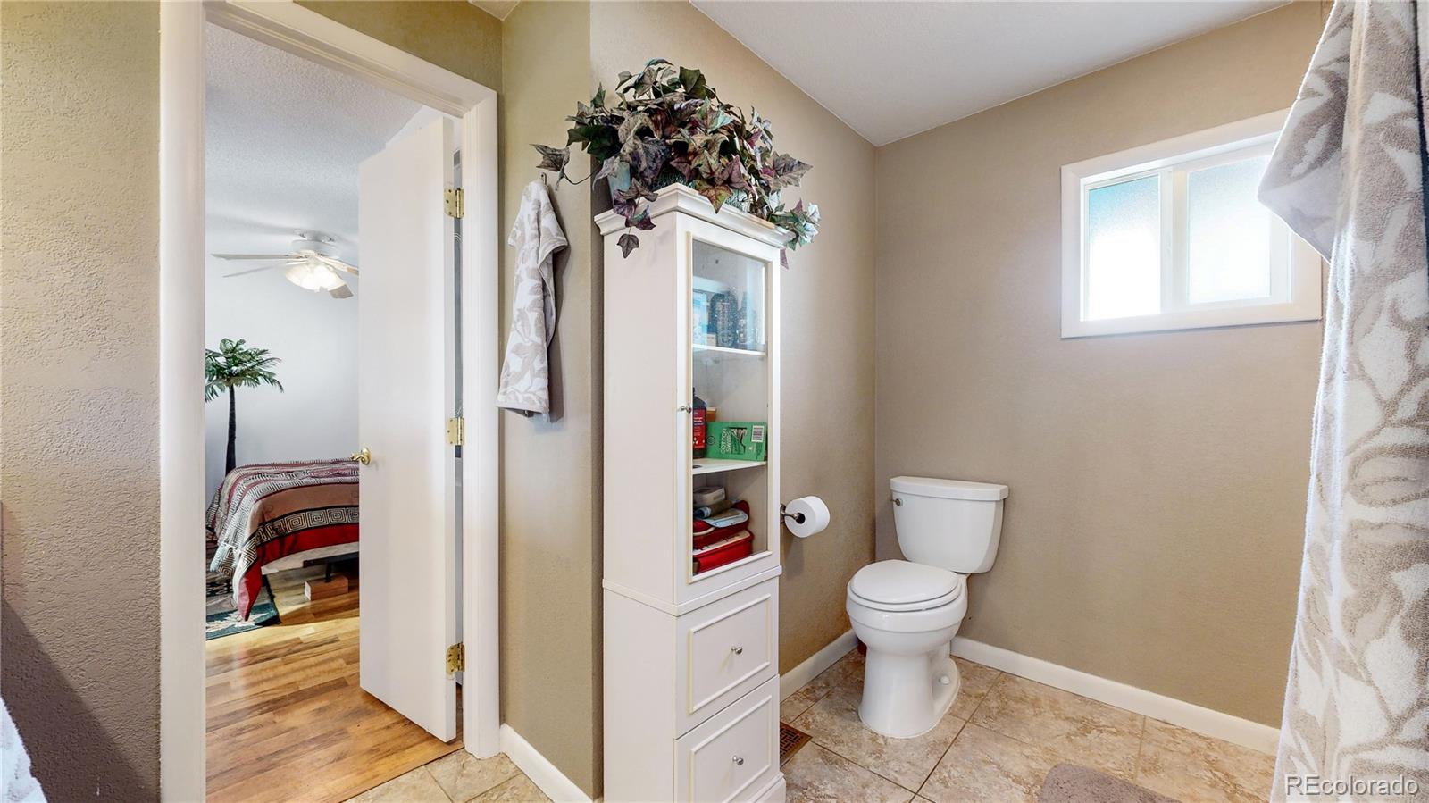 MLS Image #12 for 8043  lee court,arvada, Colorado