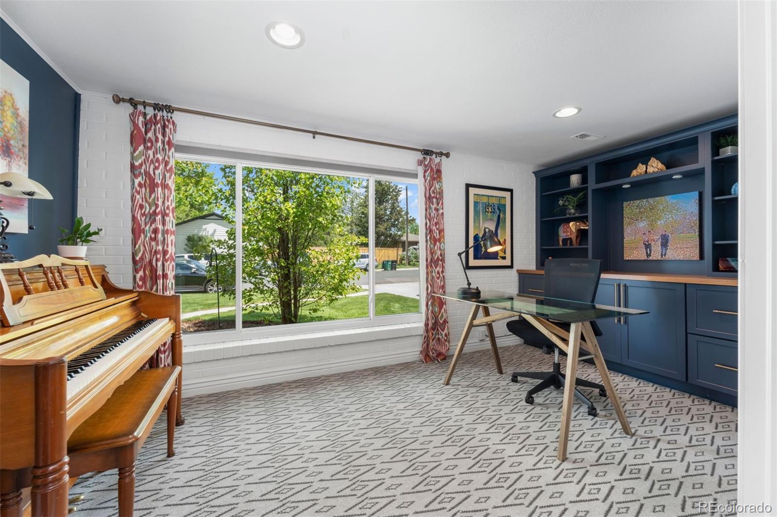 MLS Image #15 for 2350 e flora place,denver, Colorado