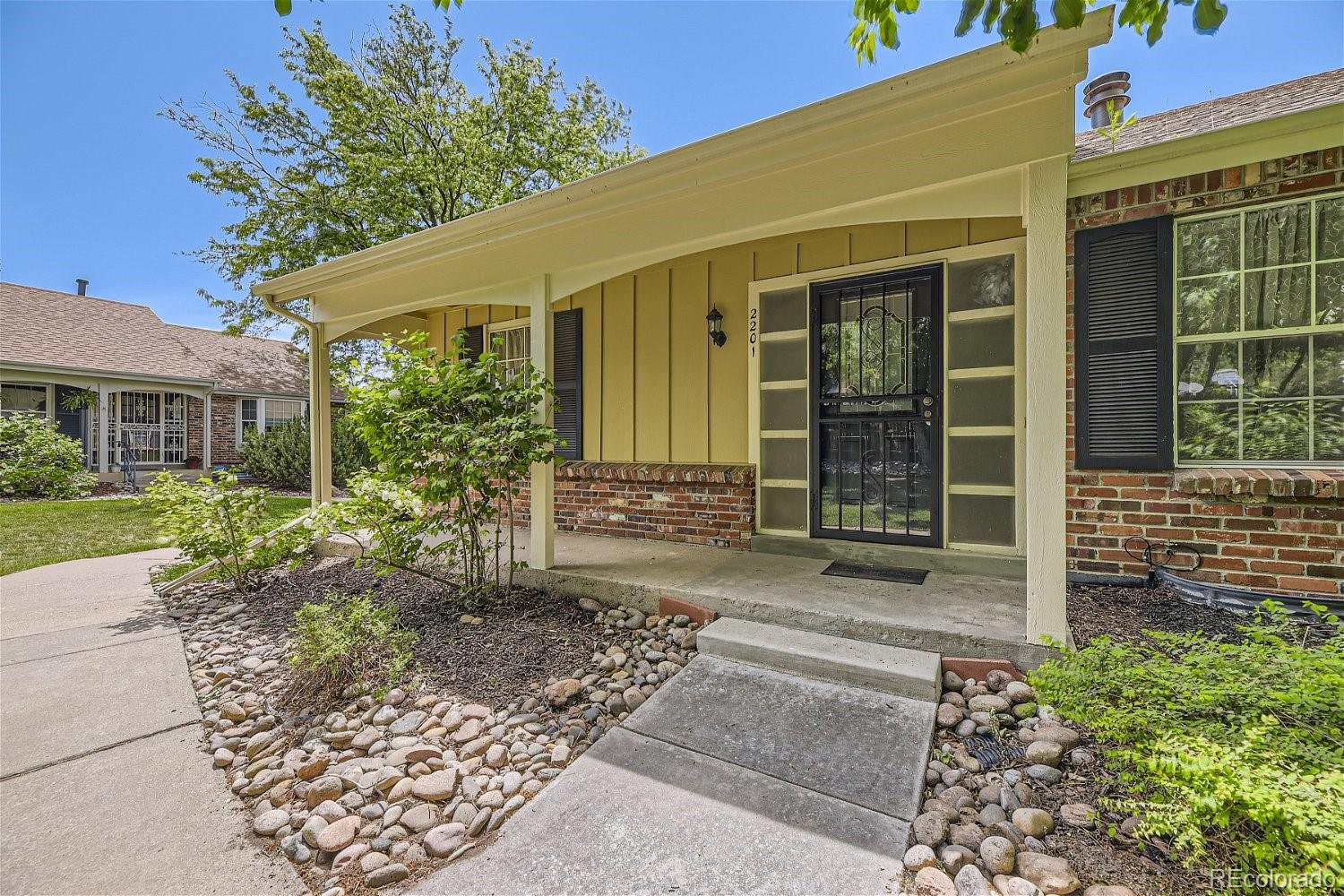 MLS Image #2 for 7505 w yale avenue,denver, Colorado