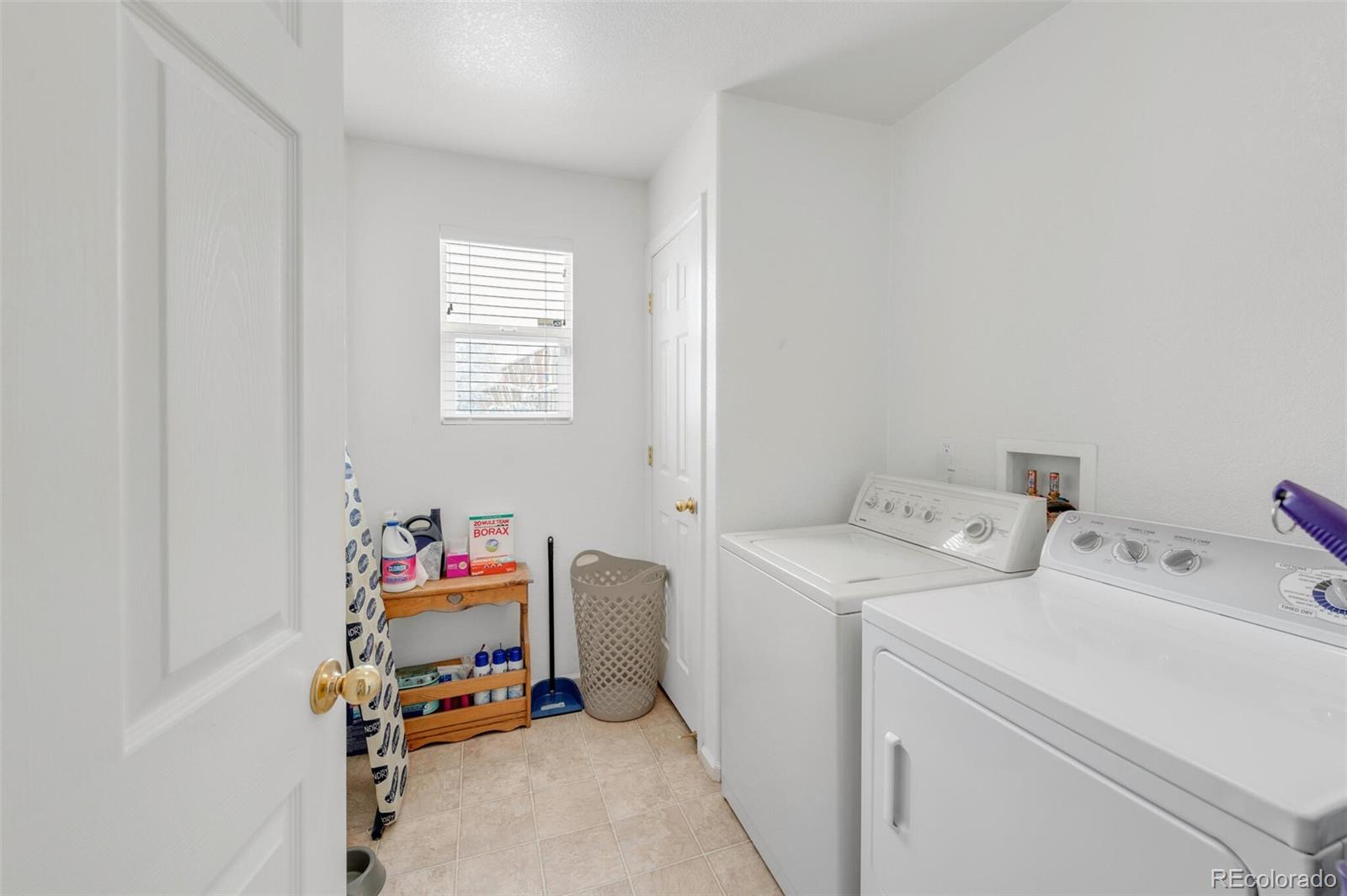 MLS Image #11 for 15904  robins drive,denver, Colorado