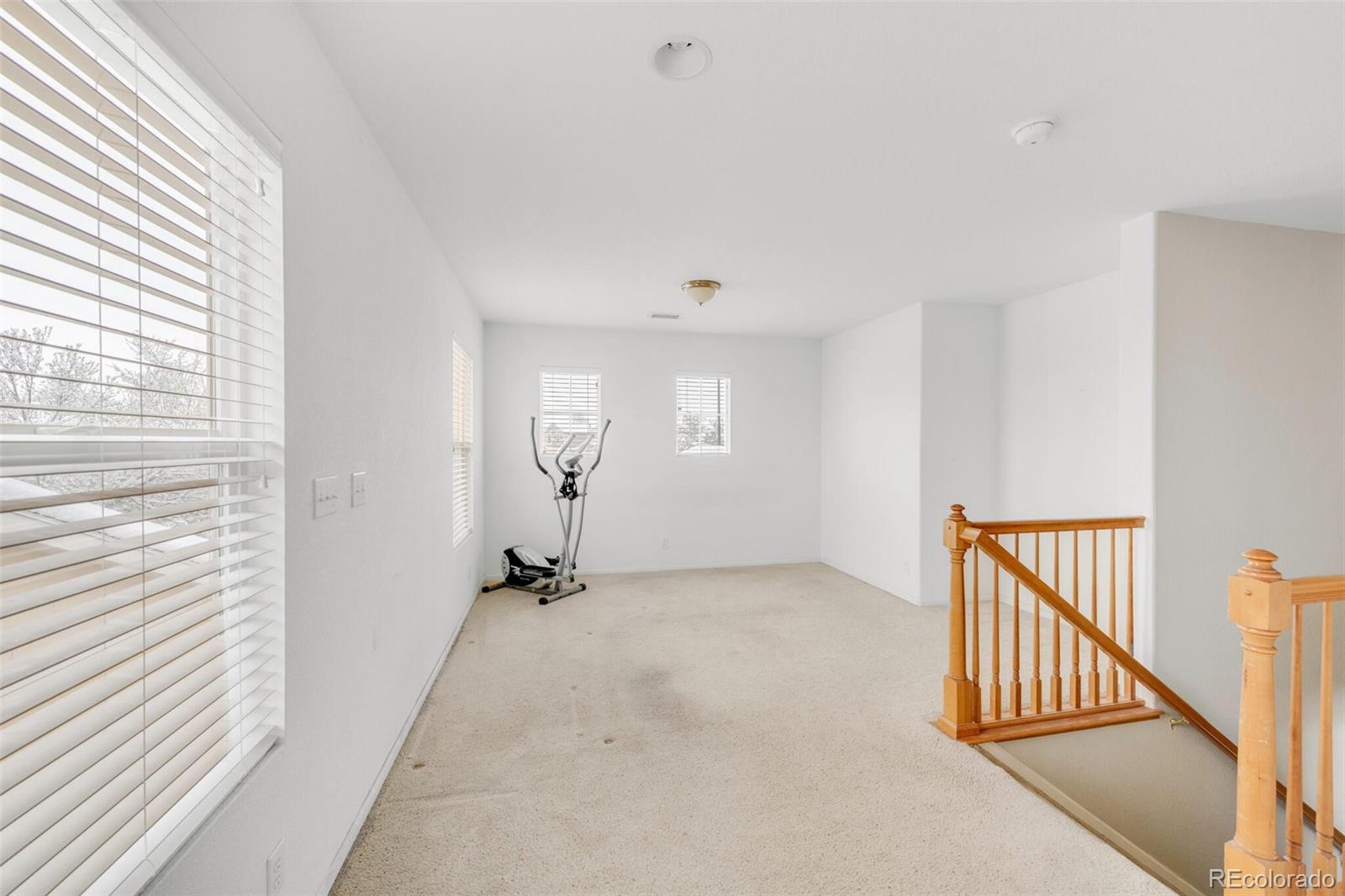 MLS Image #13 for 15904  robins drive,denver, Colorado