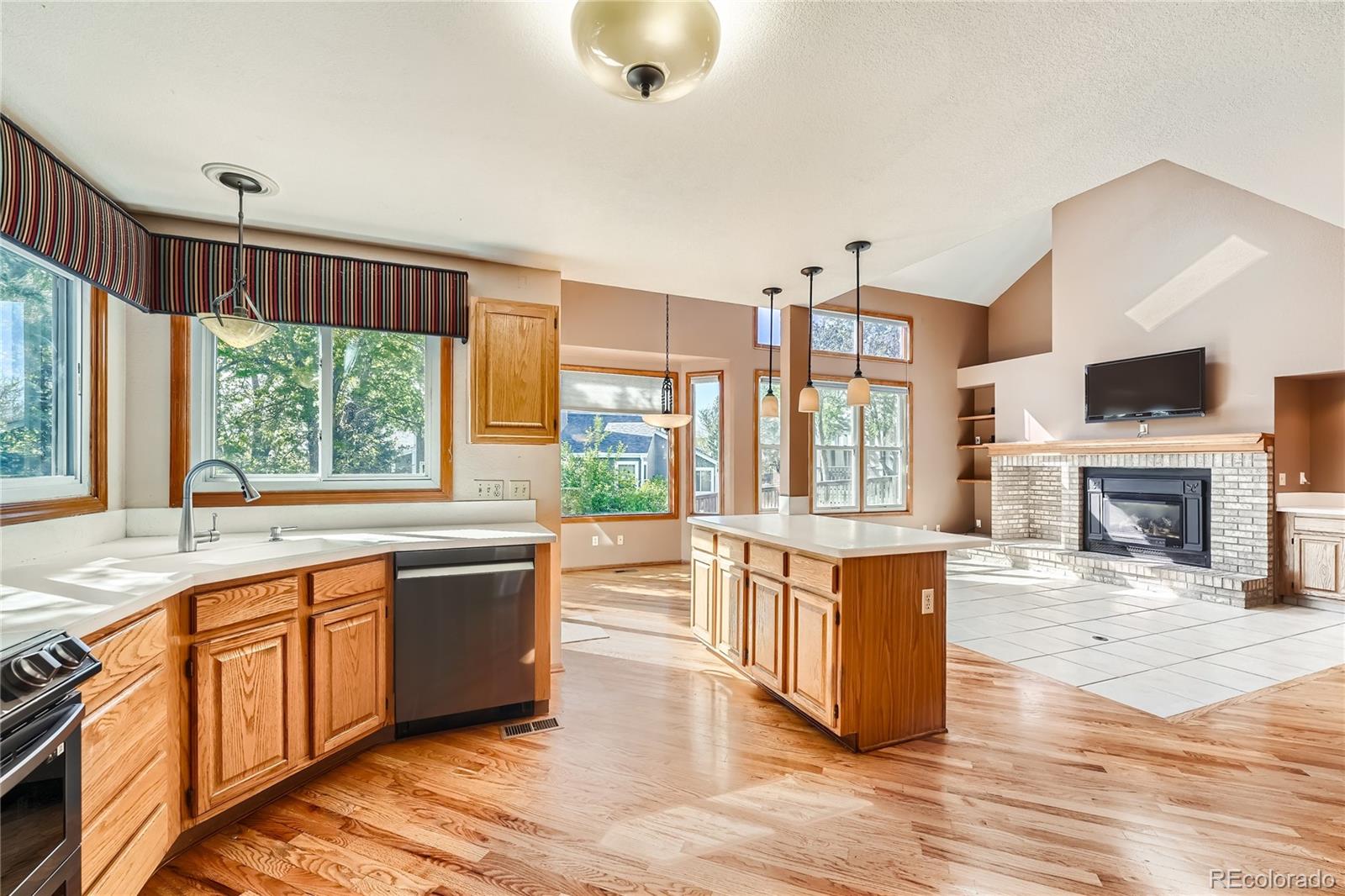 MLS Image #7 for 9847  falcon creek drive,highlands ranch, Colorado