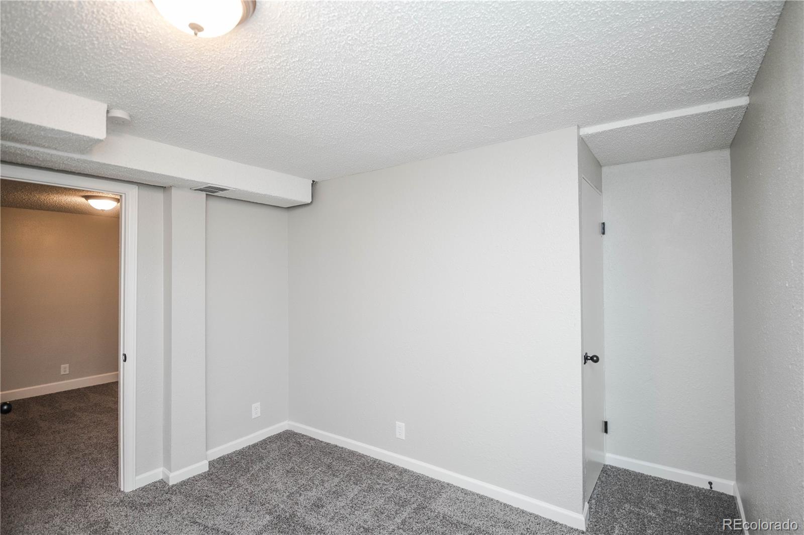 MLS Image #22 for 14900  robins drive,denver, Colorado