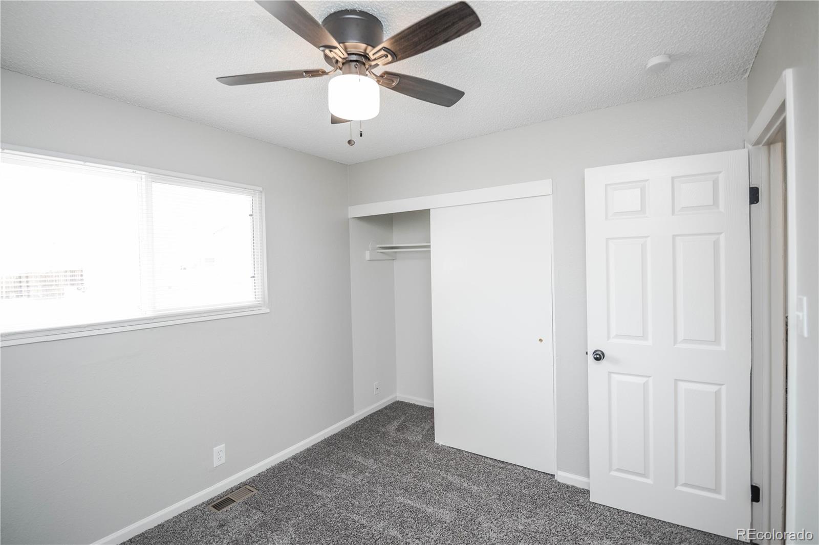 MLS Image #6 for 14900  robins drive,denver, Colorado