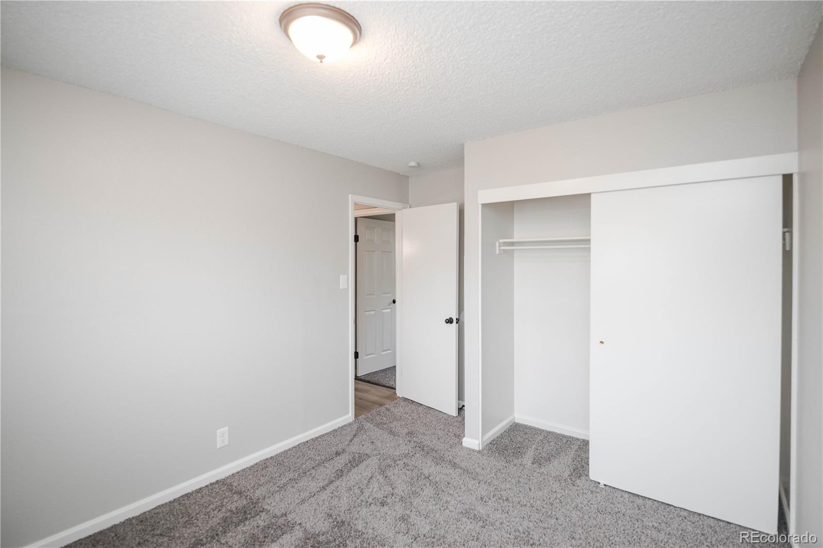 MLS Image #7 for 14900  robins drive,denver, Colorado