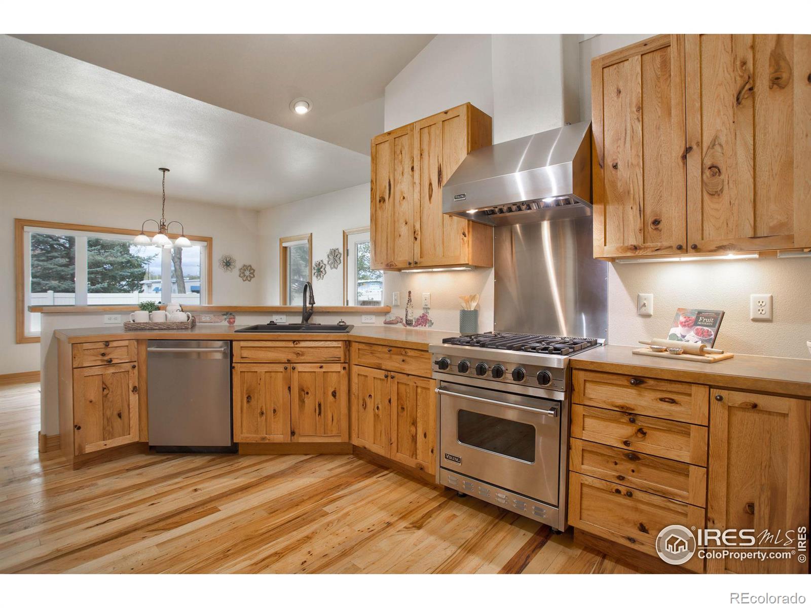 MLS Image #14 for 565  mount massive street,berthoud, Colorado