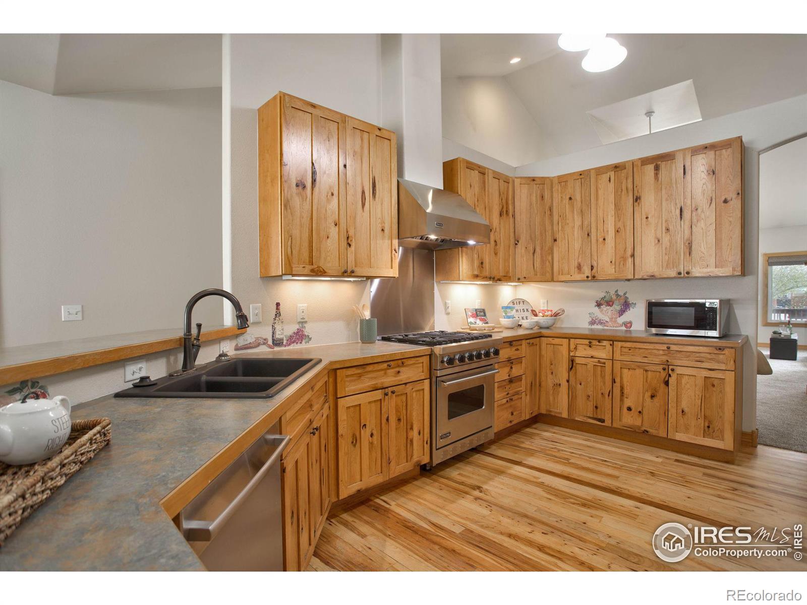 MLS Image #15 for 565  mount massive street,berthoud, Colorado