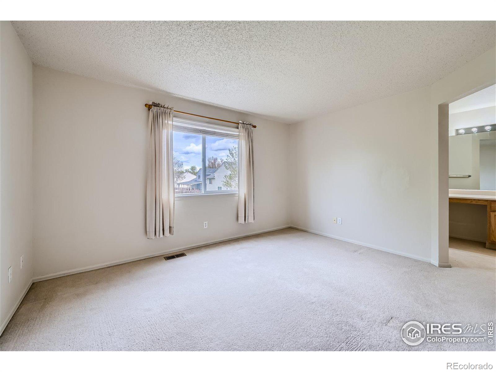 MLS Image #11 for 1118  woodside road,longmont, Colorado