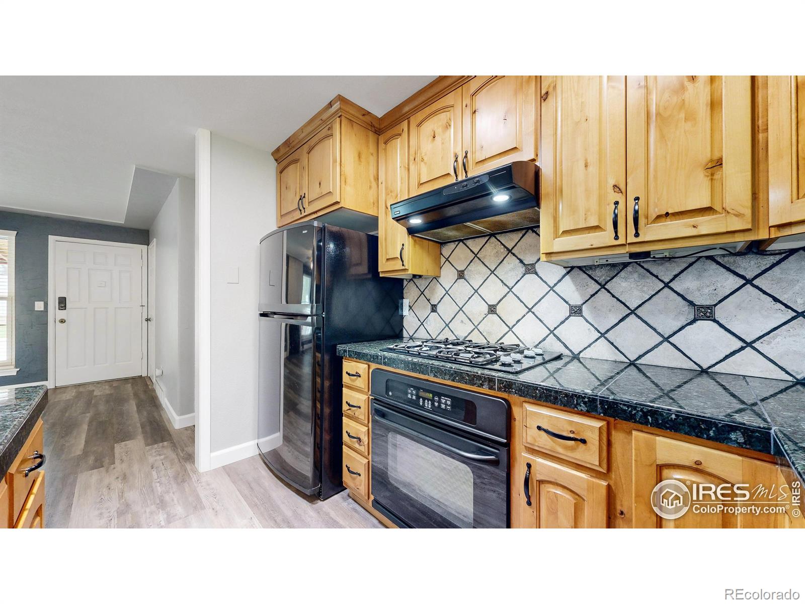 MLS Image #11 for 3918  cottonwood drive,loveland, Colorado