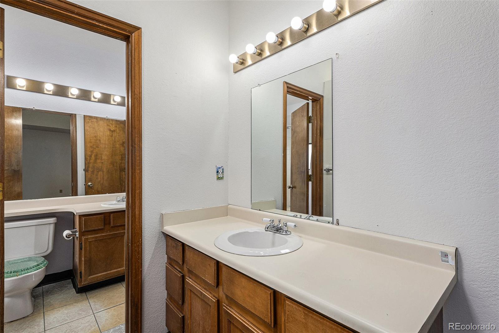 MLS Image #10 for 4325  davenport way,denver, Colorado