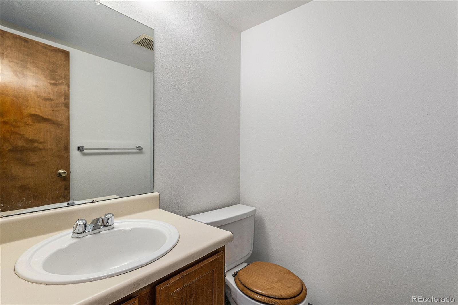 MLS Image #7 for 4325  davenport way,denver, Colorado