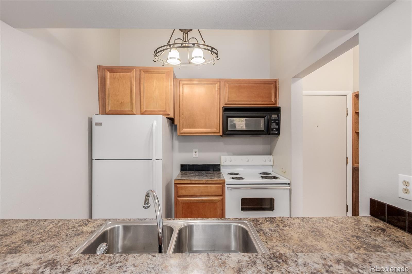 MLS Image #9 for 4273 s salida way,aurora, Colorado