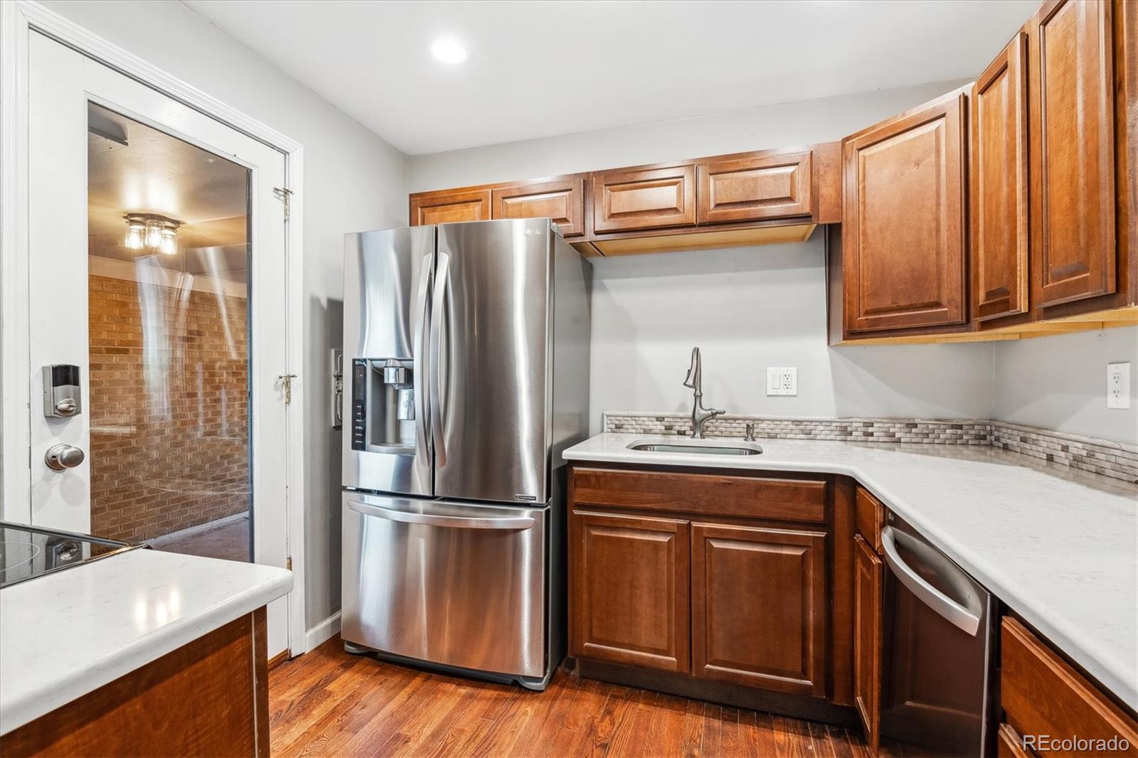 MLS Image #15 for 3001  newport street,denver, Colorado