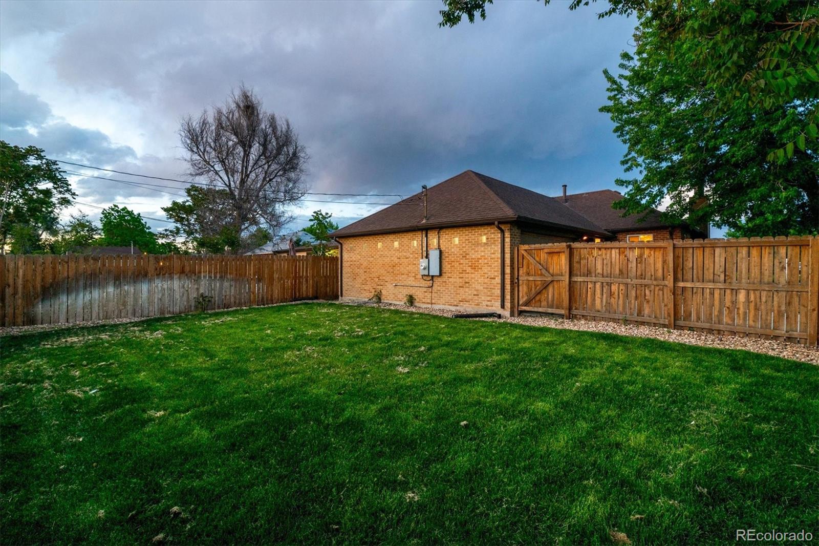 MLS Image #28 for 3001  newport street,denver, Colorado