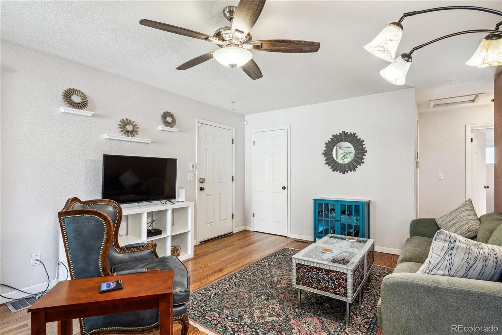 MLS Image #4 for 4752 e utah place,denver, Colorado