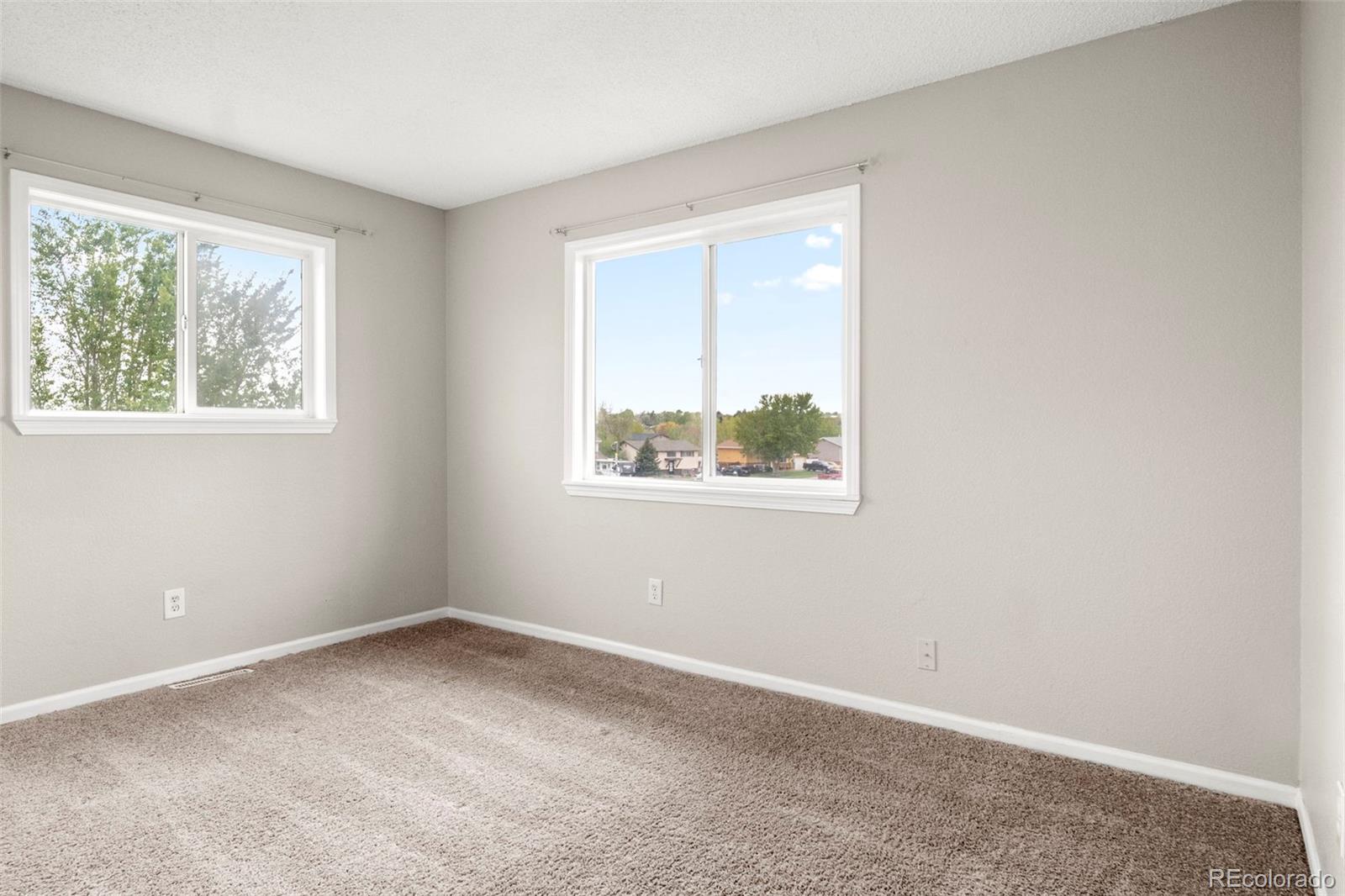 MLS Image #13 for 1626 e 83rd avenue,denver, Colorado