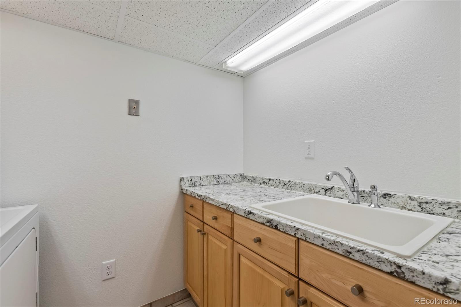 MLS Image #35 for 126 n pennsylvania street,denver, Colorado