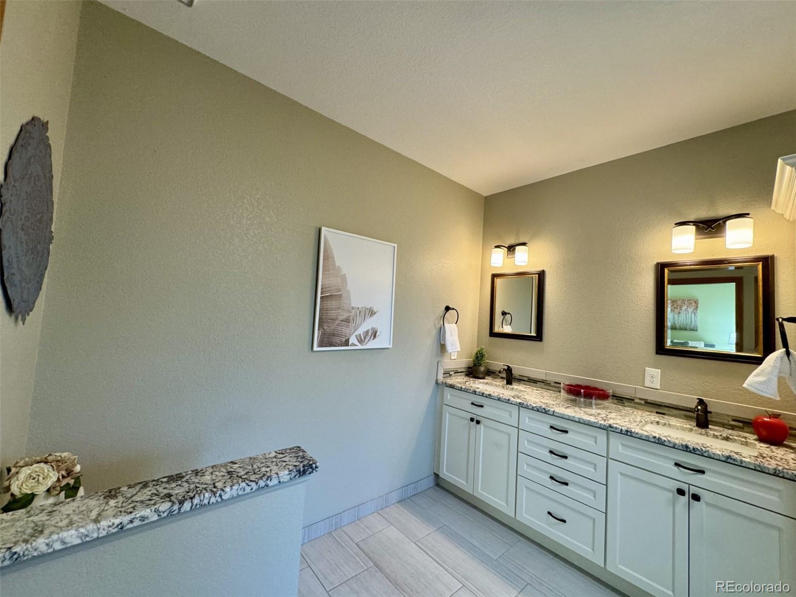 MLS Image #33 for 10574 w ontario place,littleton, Colorado