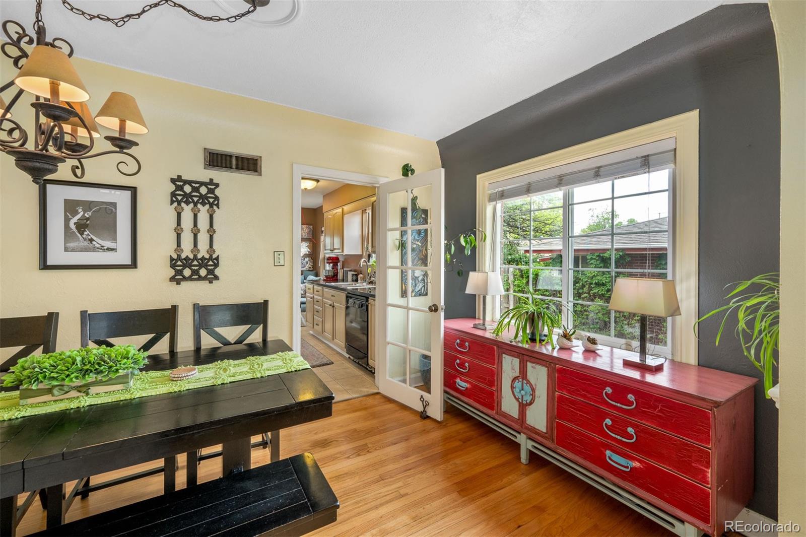 MLS Image #9 for 1186  dahlia street,denver, Colorado