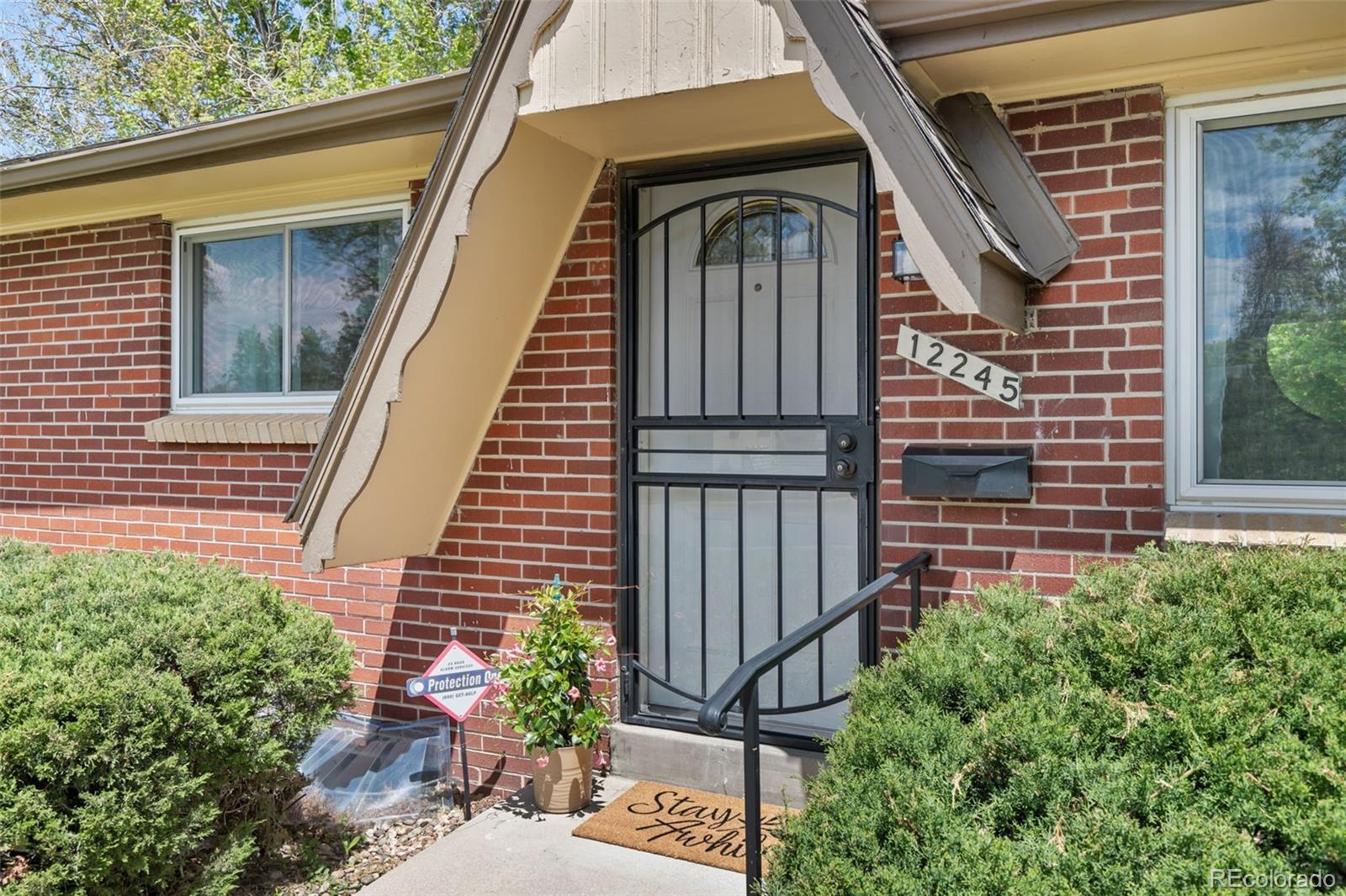 MLS Image #5 for 12245 e virginia drive,aurora, Colorado