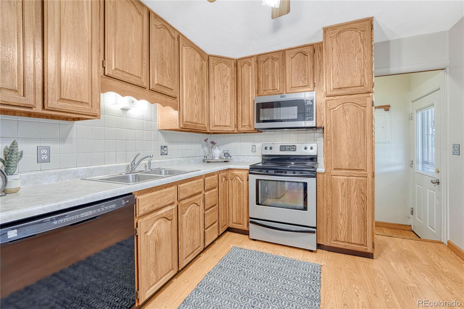 MLS Image #8 for 7742 s vine street,centennial, Colorado