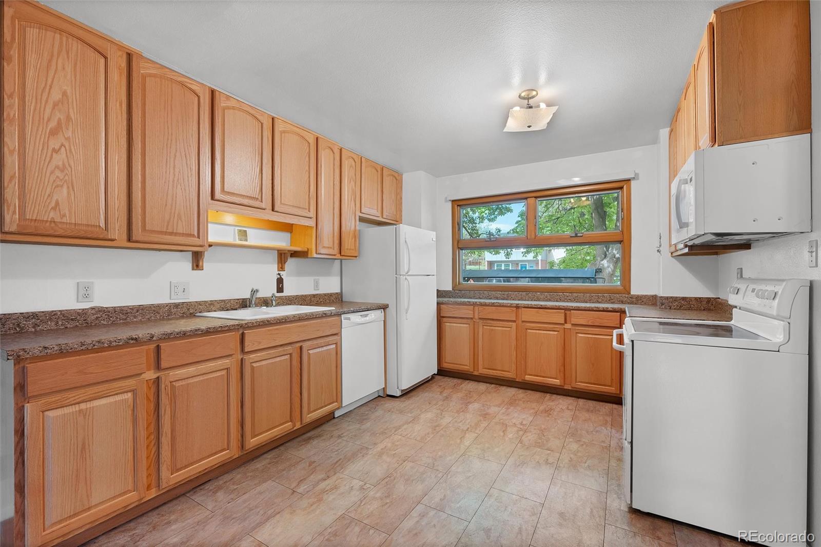 MLS Image #3 for 11642  lincoln ,northglenn, Colorado