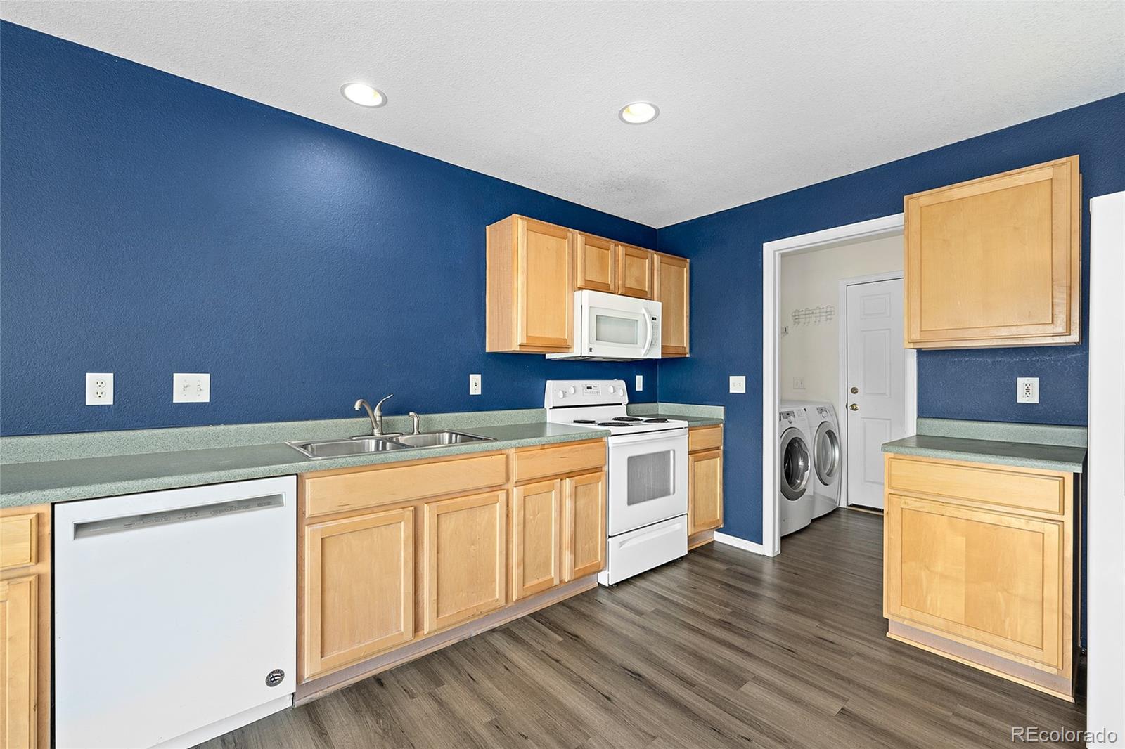 MLS Image #13 for 8062  kittredge ,englewood, Colorado