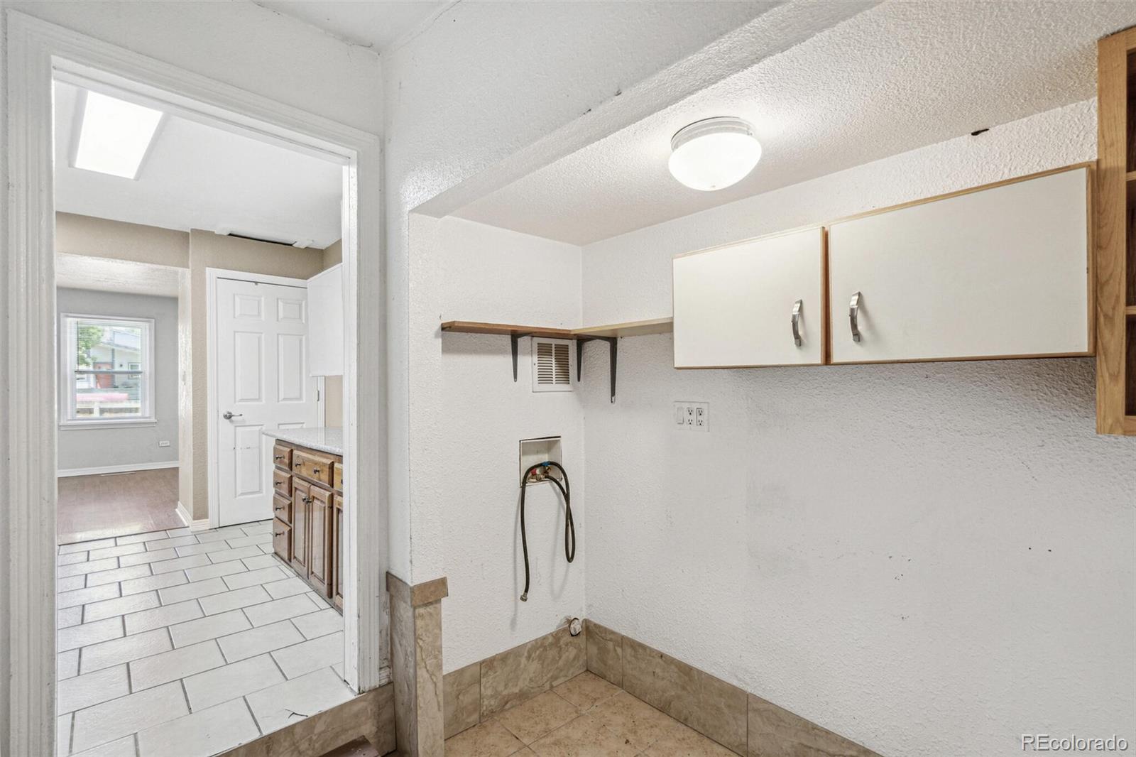 MLS Image #16 for 930  irving street,denver, Colorado