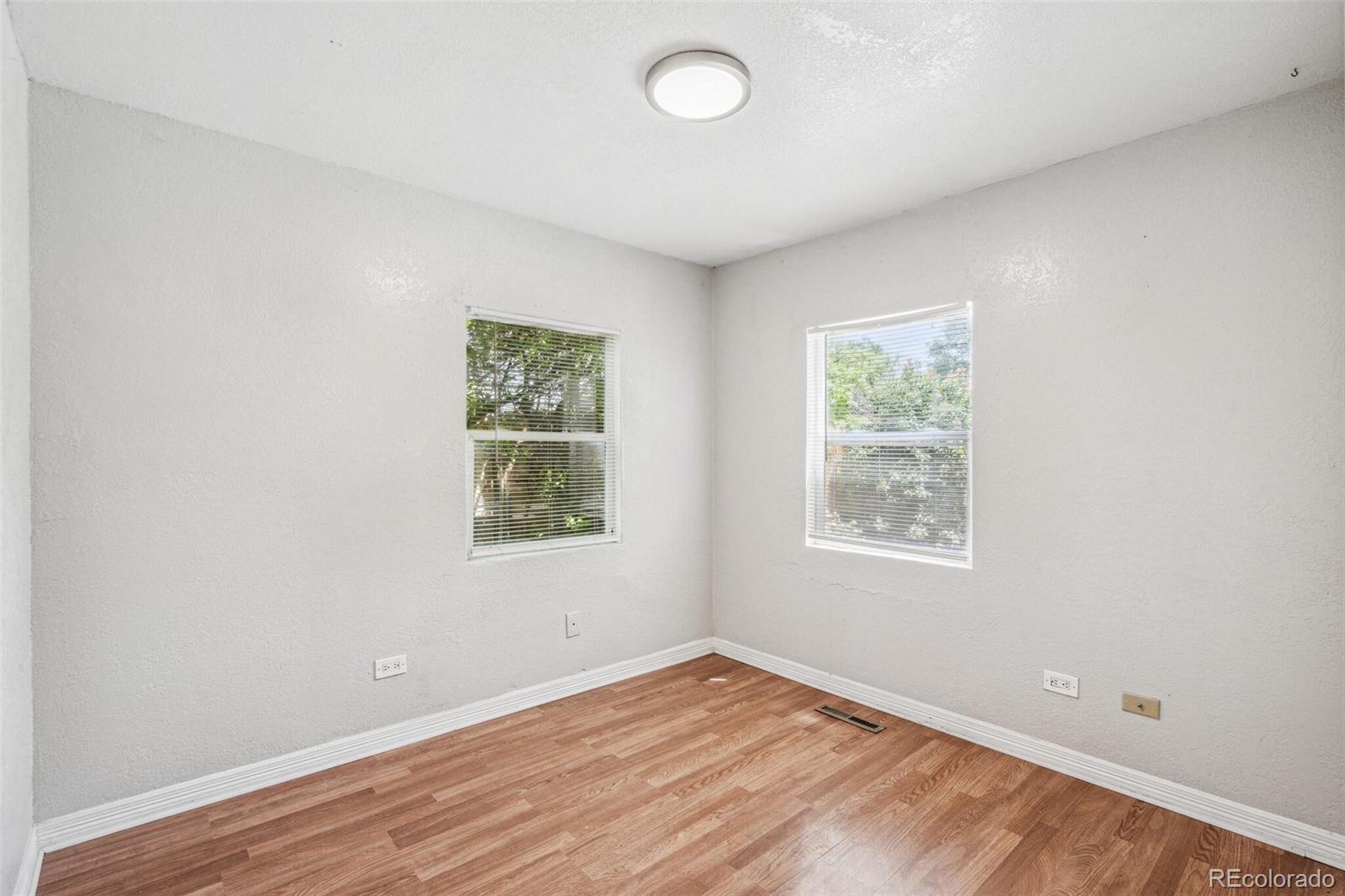 MLS Image #20 for 930  irving street,denver, Colorado